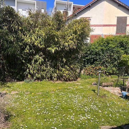 A Room And Garden Close To Paris ヴィトリー・シュル・セーヌ エクステリア 写真