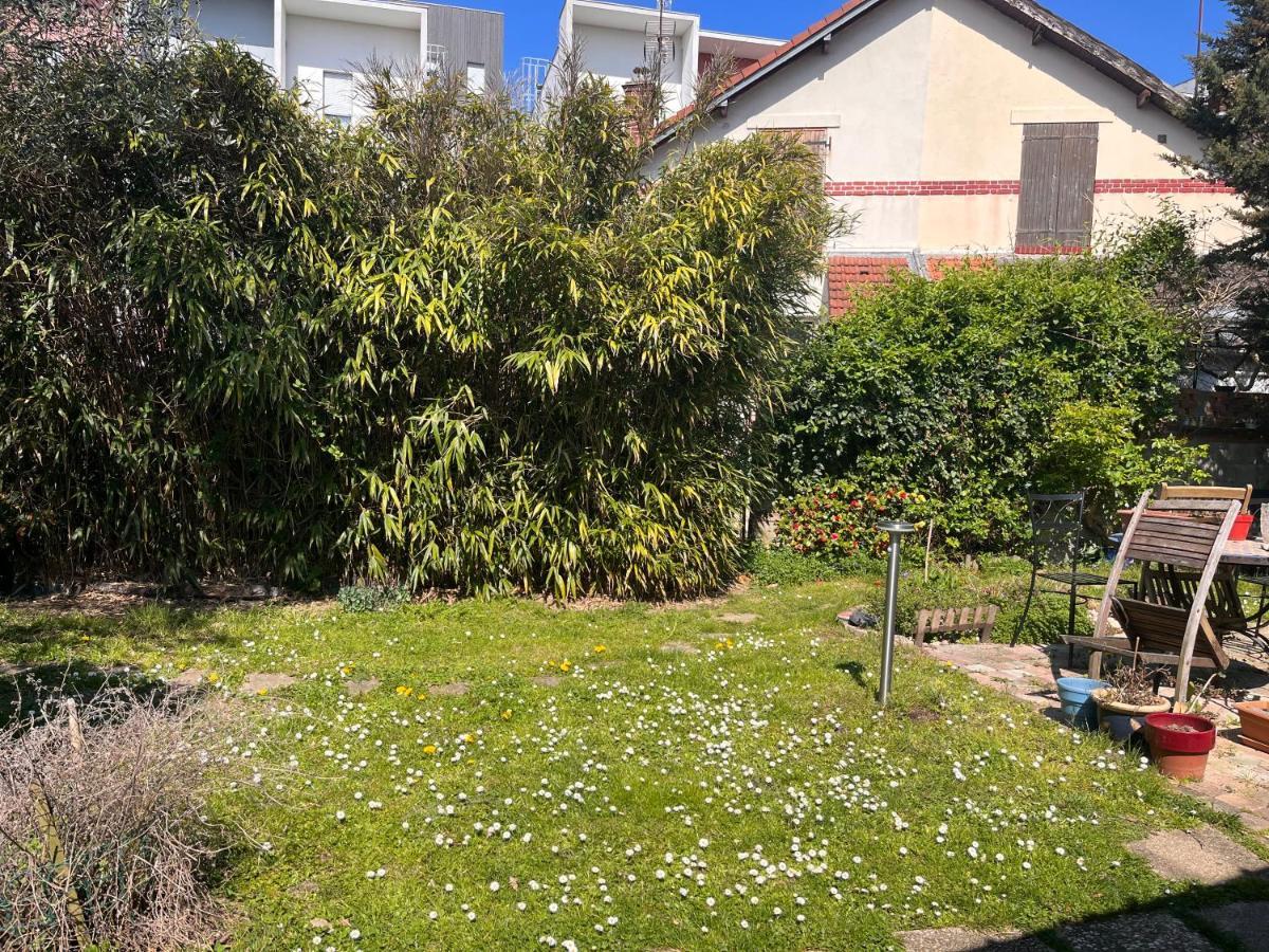 A Room And Garden Close To Paris ヴィトリー・シュル・セーヌ エクステリア 写真
